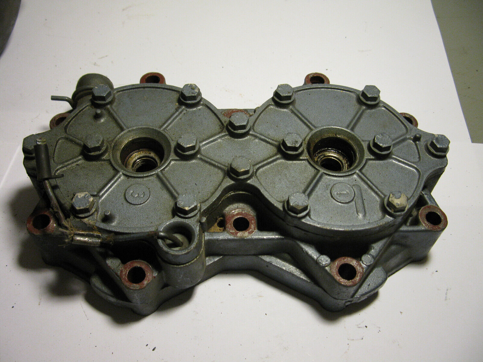 (image for) cylinder head OLD 2 cycle V4 Starflite S90 outboard - Click Image to Close