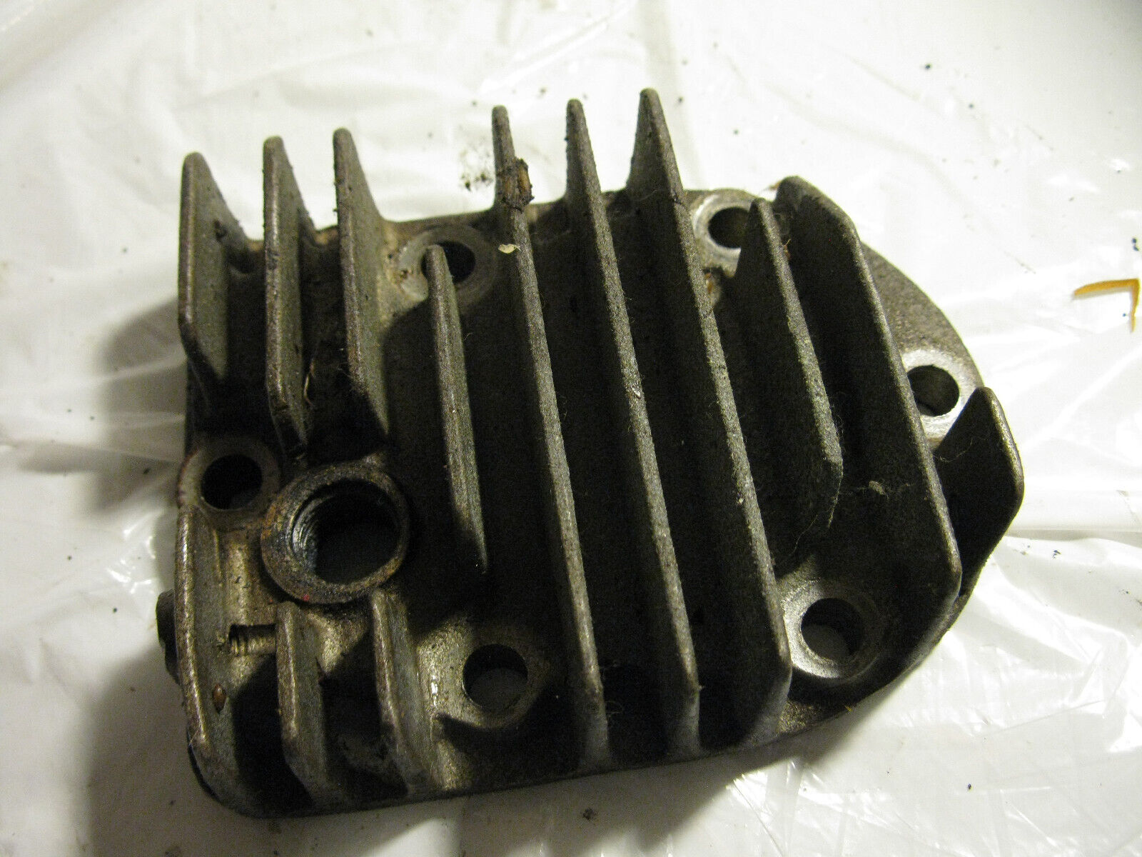 (image for) cylinder head antique Lawson outboard - Click Image to Close