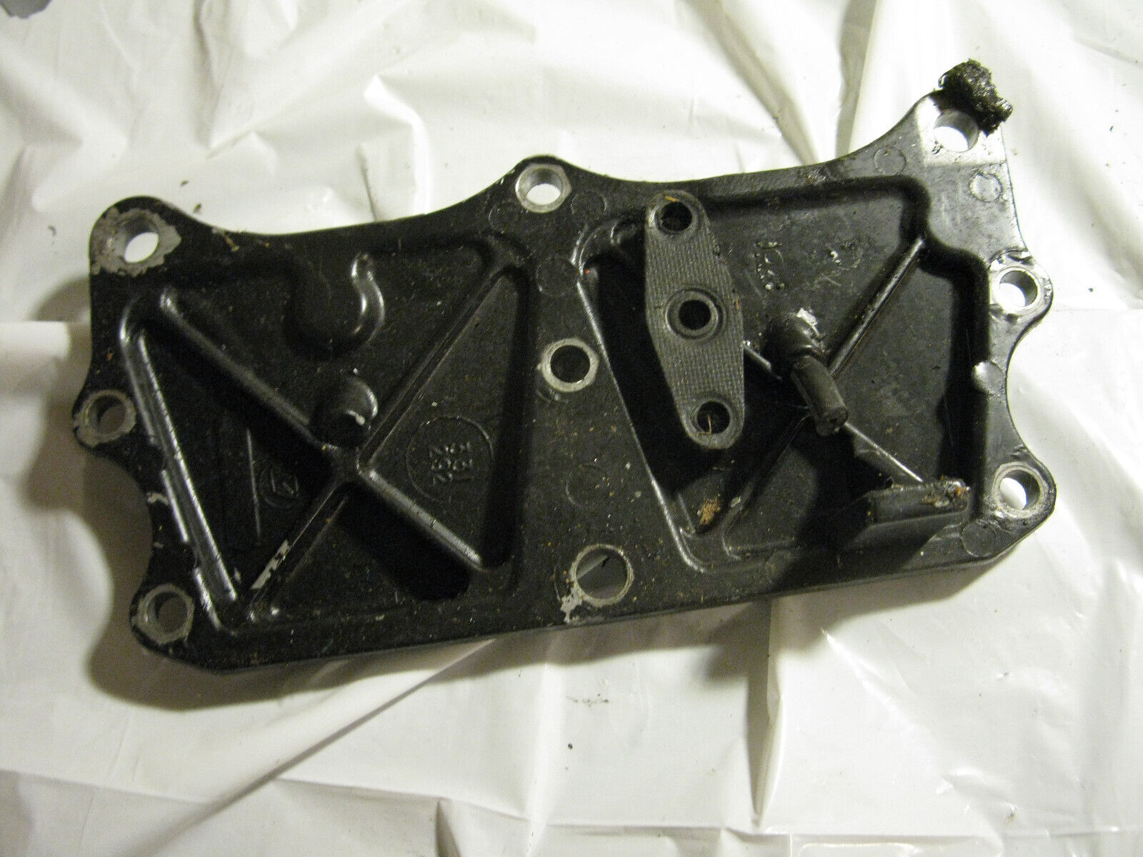 (image for) port cover Evinrude 28 hp outboard motor E28ESLCUC e28esl - Click Image to Close