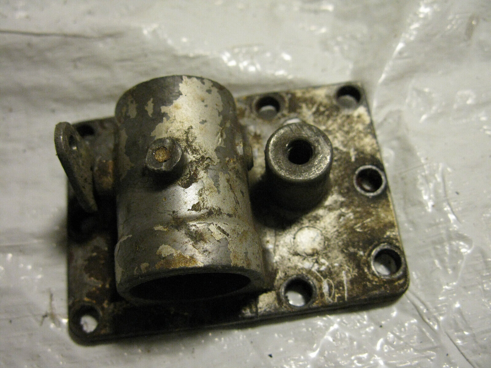 (image for) valve carburetor intake exahsut Antique Johnson MS MD outboard - Click Image to Close