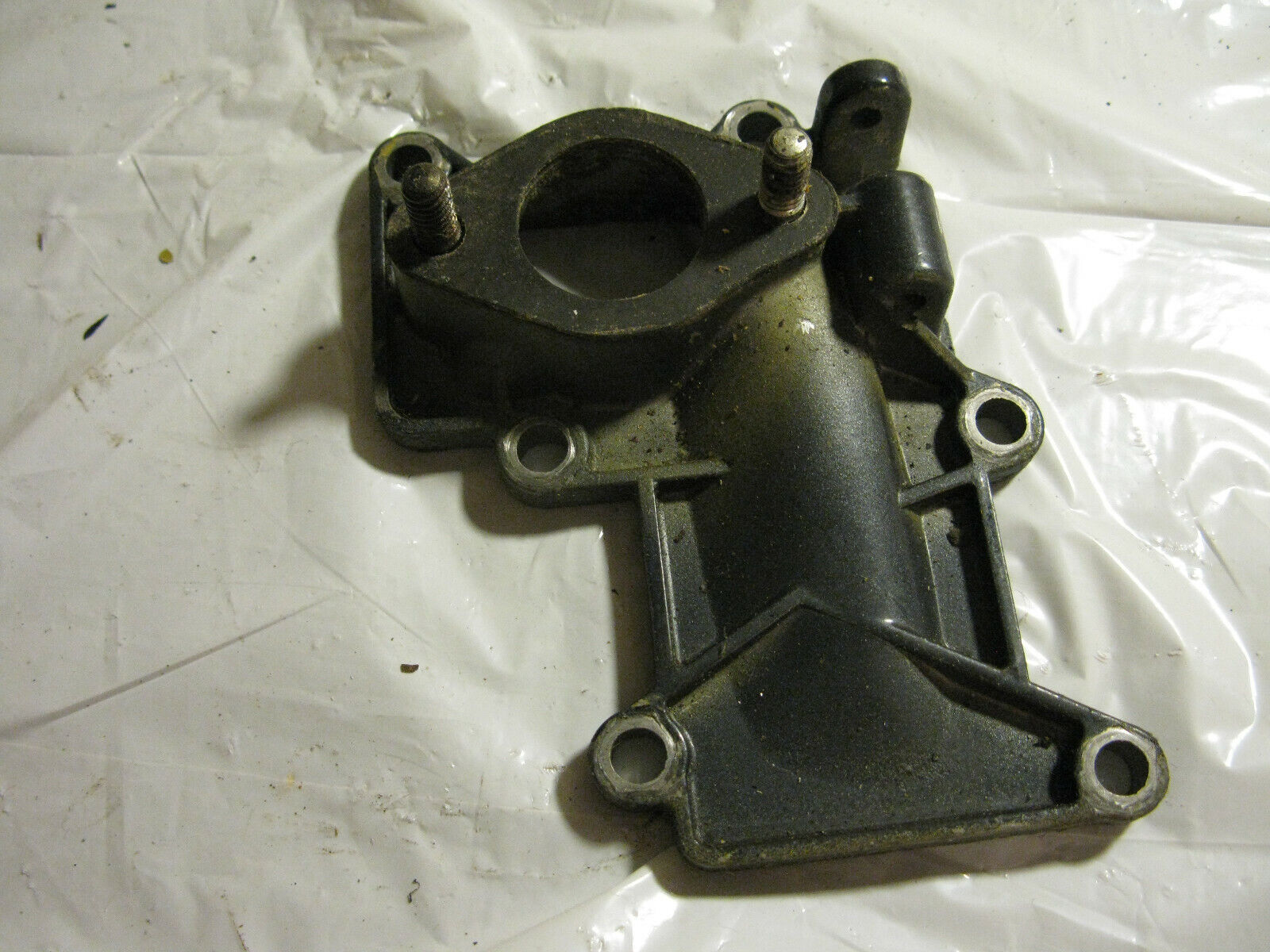 (image for) intake manifold Force 9.9 hp outboard 92F8A - Click Image to Close