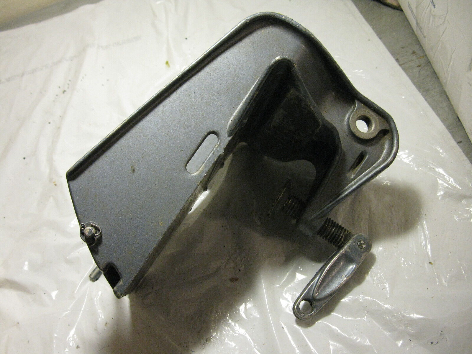 (image for) transom clamp Yachtwin 3433C Evinrude outboard motor 3433 - Click Image to Close