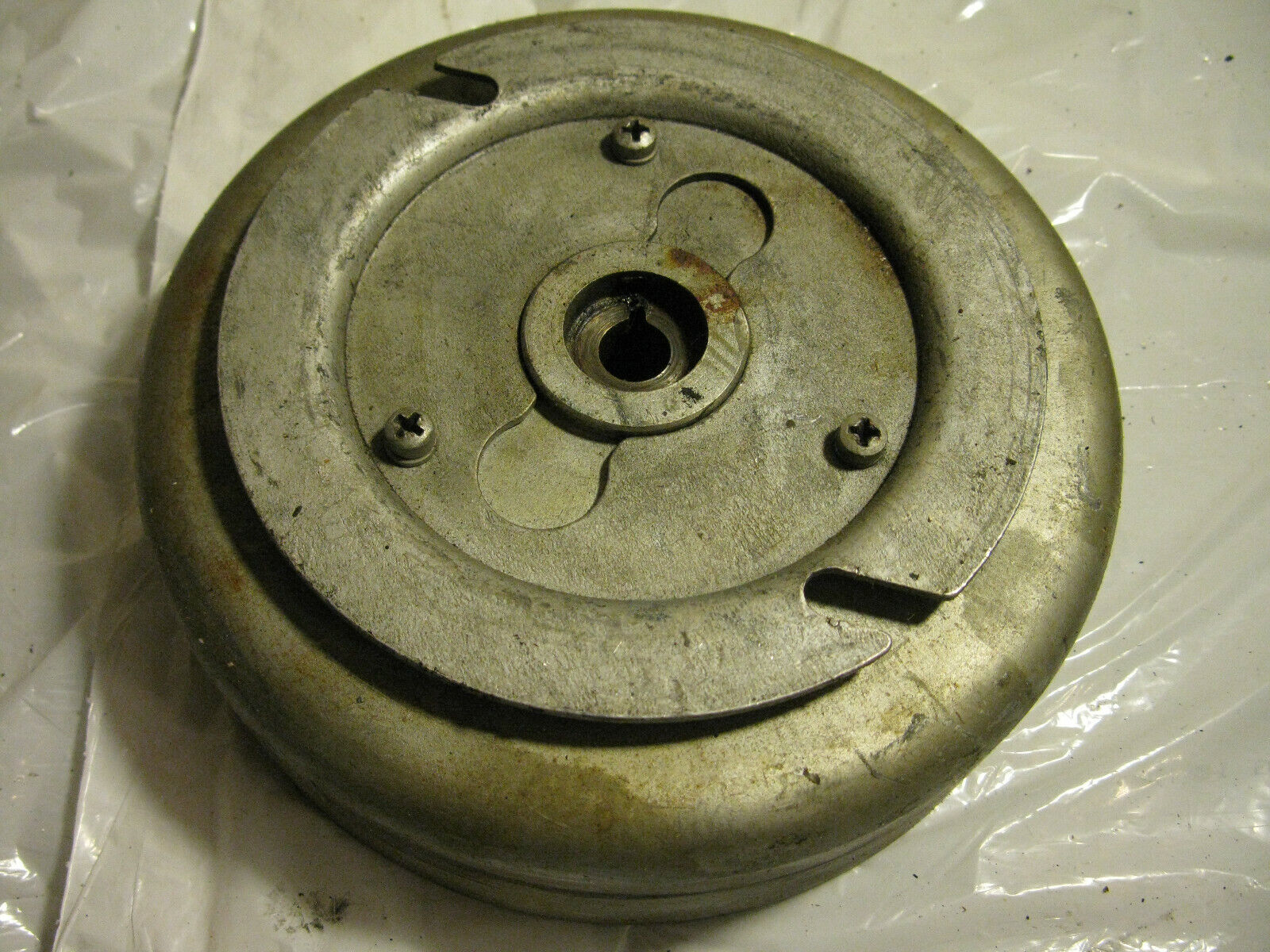 (image for) flywheel Mercury KE-4 ke4 251180 outboard motor - Click Image to Close