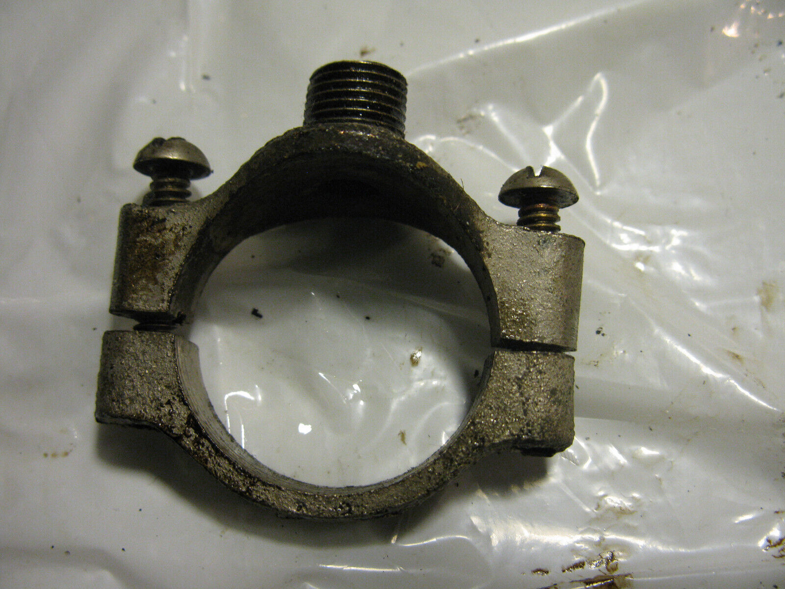 (image for) Antique 1920s cast iron Johnson outboard A1M tube collar connector - Click Image to Close