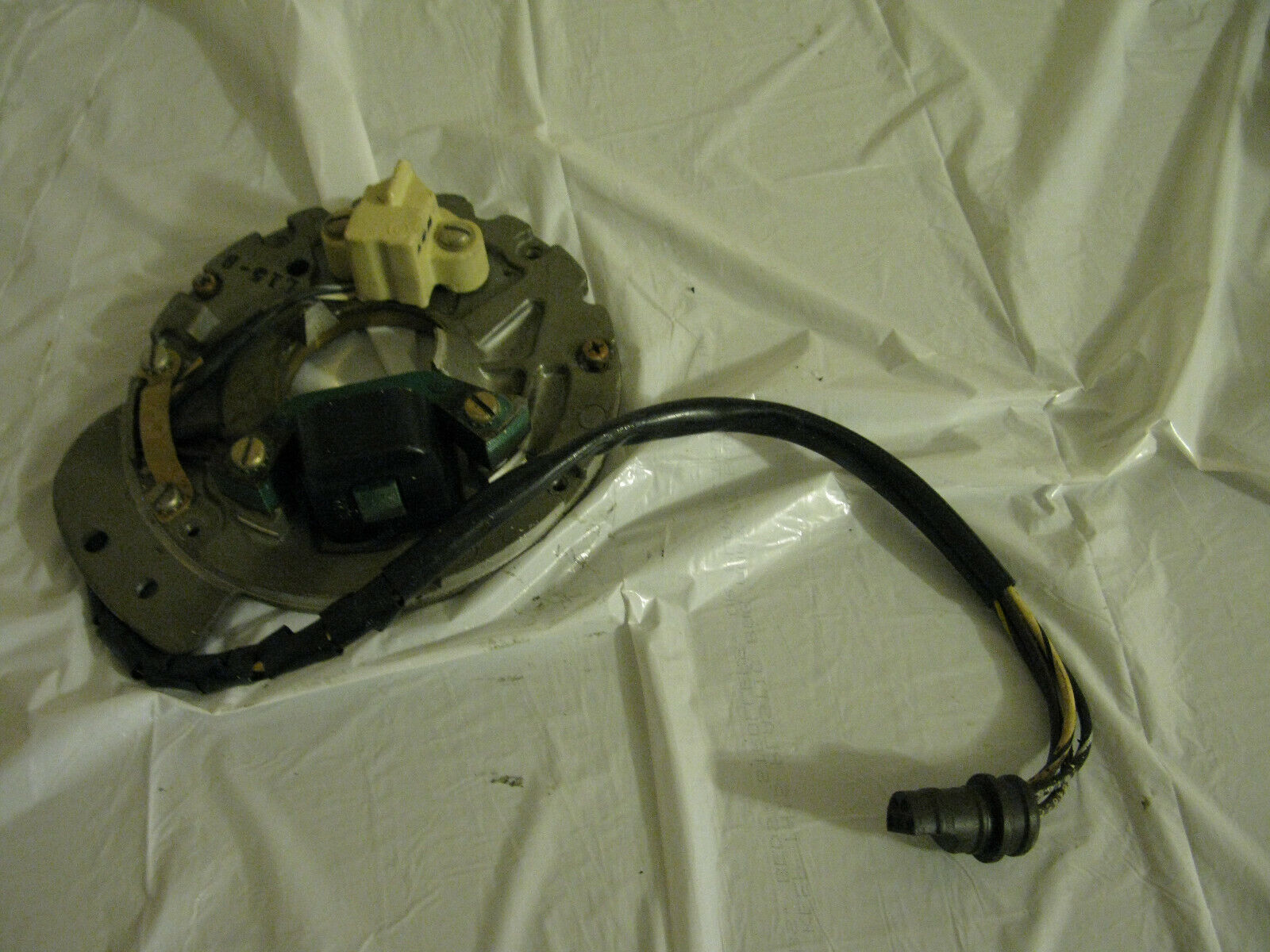 (image for) ignition plate 1981 Johnson 4.5 hp outboard model J5RHCIC evinrude - Click Image to Close