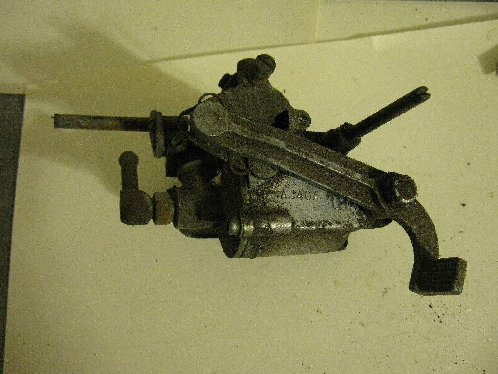 (image for) AJ40A Antique Mercury carburetor mark merc outboard - Click Image to Close