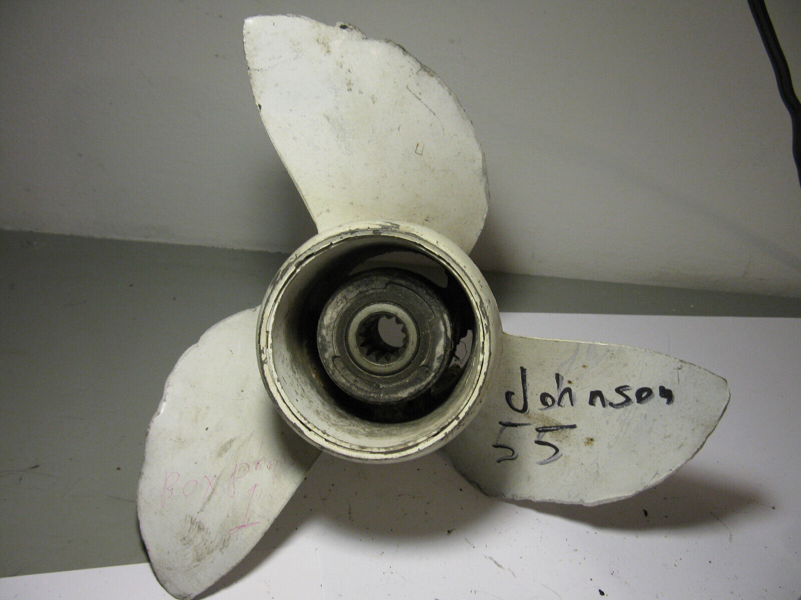 (image for) 382764 propeller OLD 2 stroke Johnson 55 hp outboard - Click Image to Close