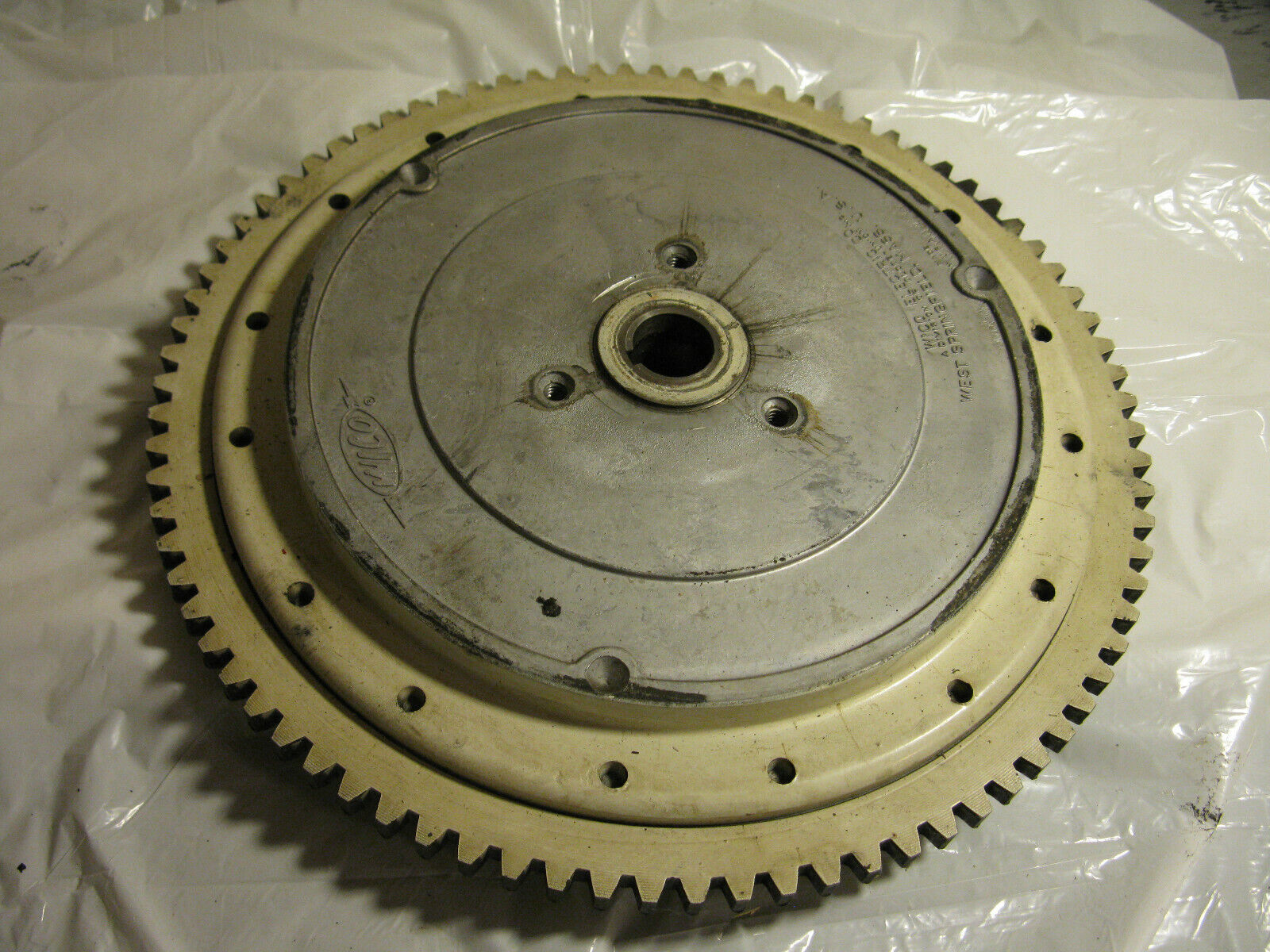 (image for) X14342D 14342 11341 flywheel Chrysler 35 hp 357HB outboard motor - Click Image to Close