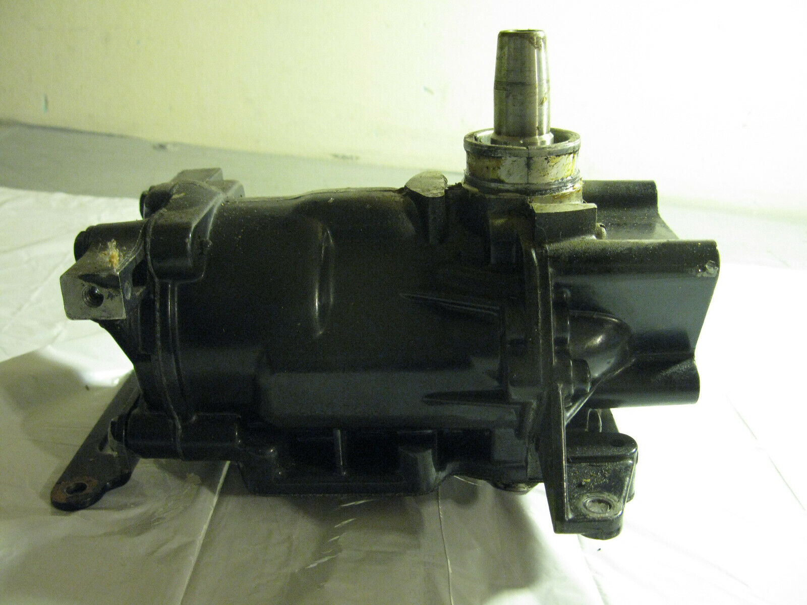 (image for) engine powerhead Force 5 hp 52F8A outboard - Click Image to Close