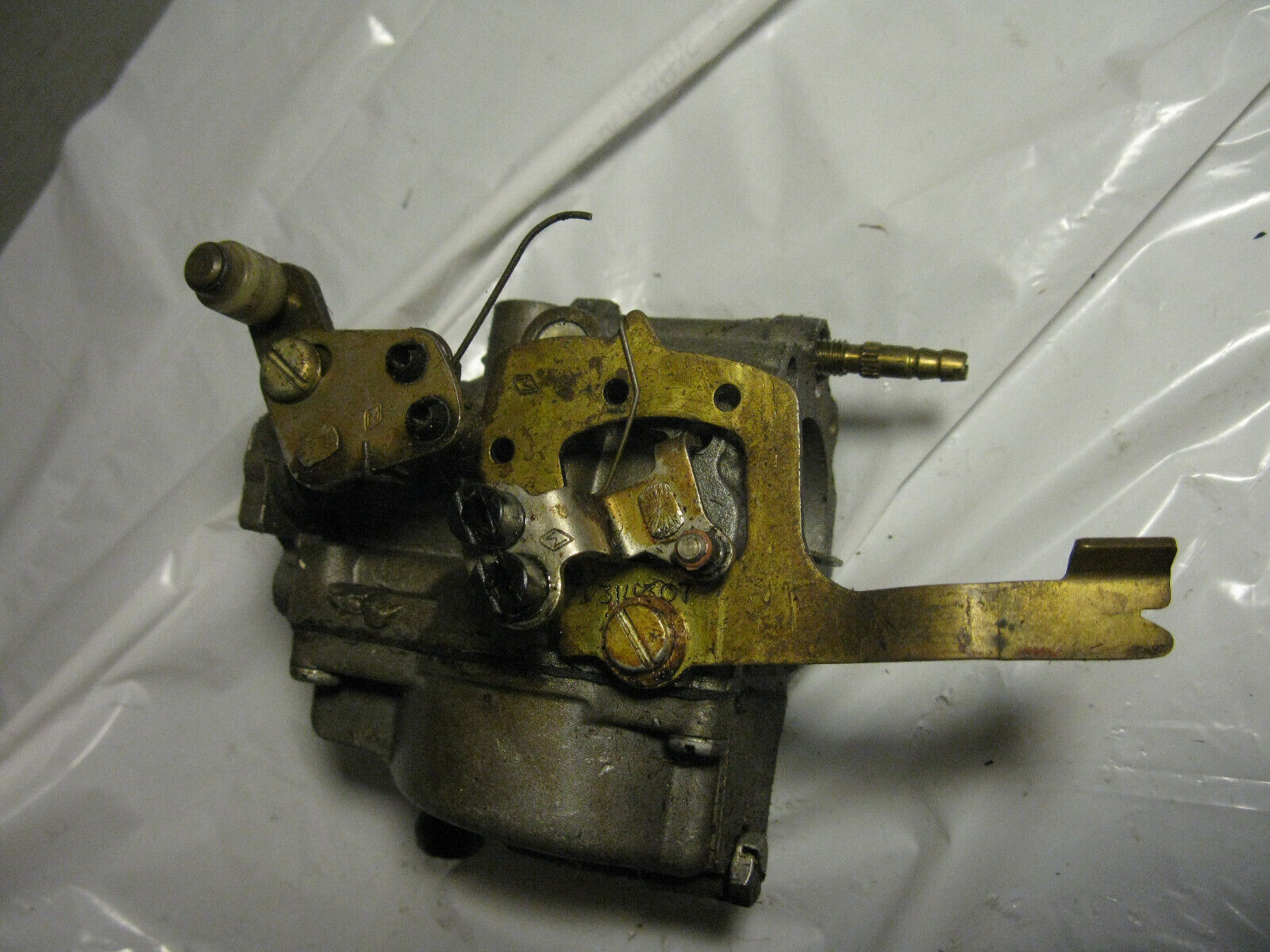 (image for) ONE triple carburetor 315082 313355 OLD 55 hp 2stroke outboard johnson evinrude - Click Image to Close