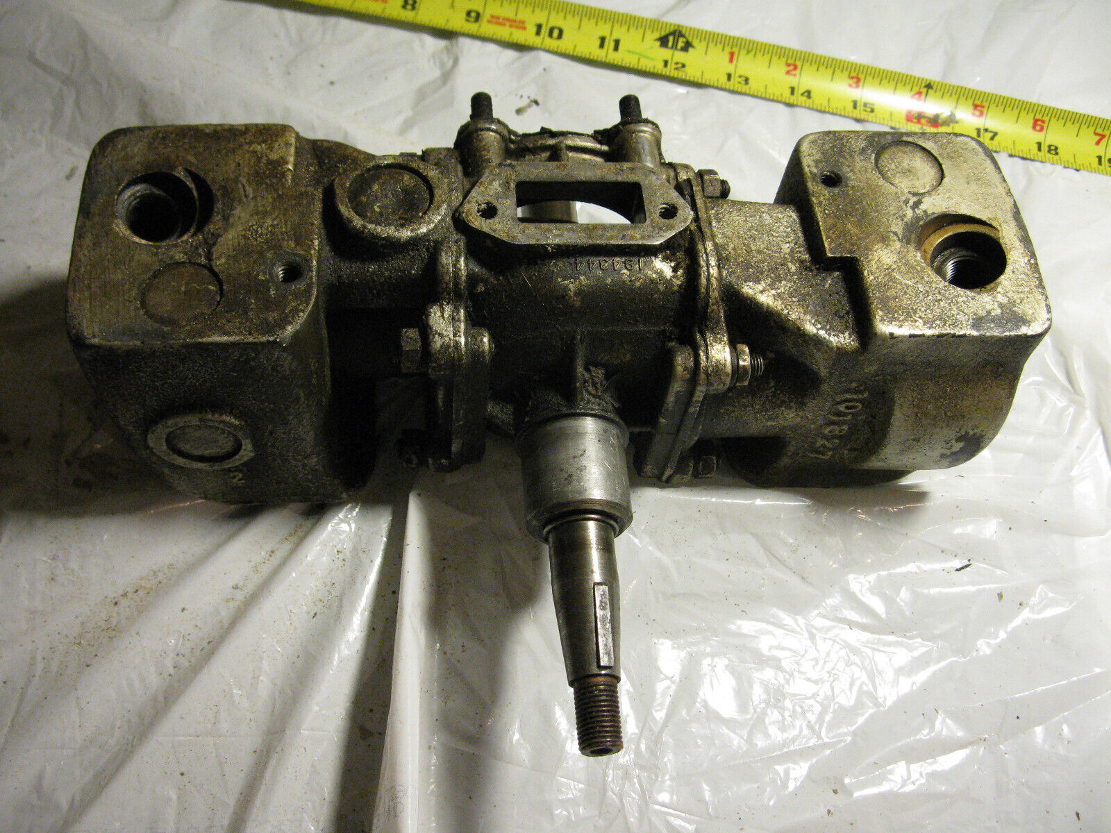 (image for) 101827 powerhead engine Antique 3.3 hp Evinrude outboard elto - Click Image to Close