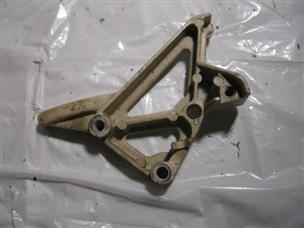 (image for) 1960s Johnson QD-23 outboard bracket cast white cream 10 hp aluminum