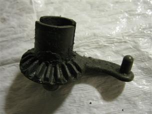 (image for) throttle gear + bushing 1950s Johnson QD-14 outboard