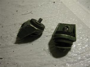 (image for) mount bracket 1950s Johnson RD-15 outboard green hood