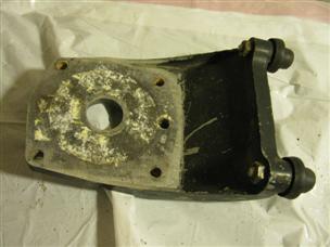 (image for) bracket head 1960s Mercury 3.9 hp outboard motor 